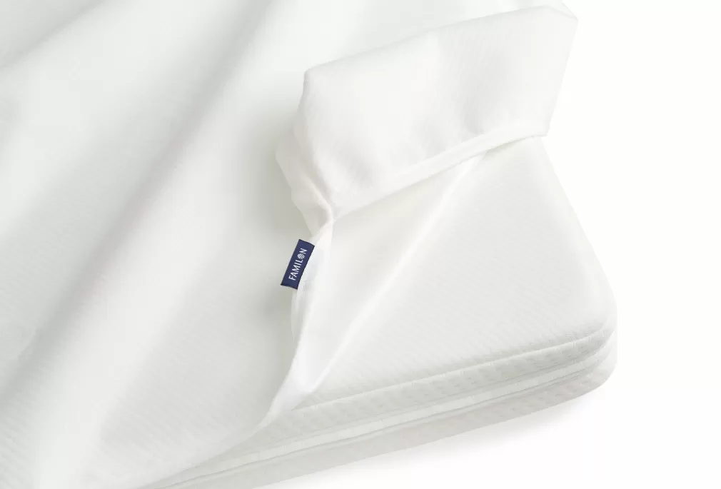 Smart baby mattress protector